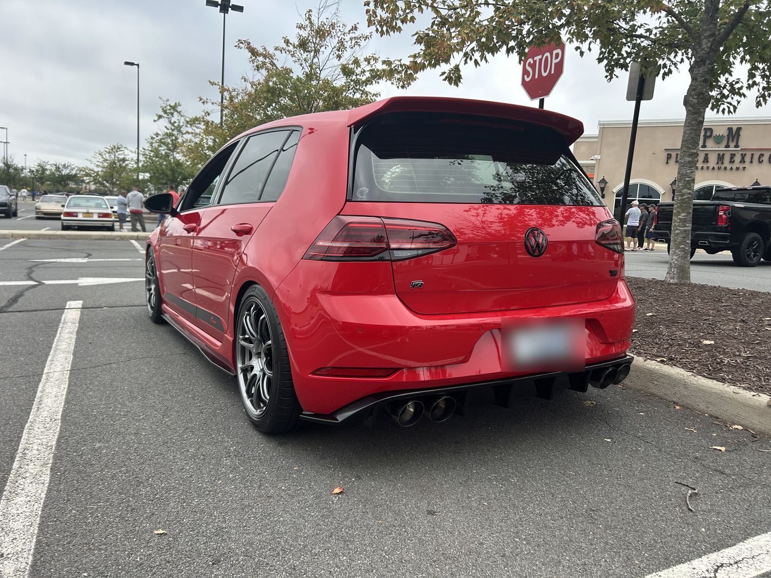 Volkswagen Golf R
